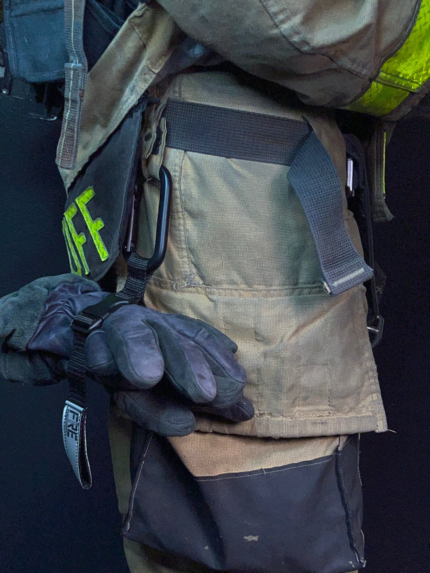 FRE Fire Glove Strap w/Carabiner