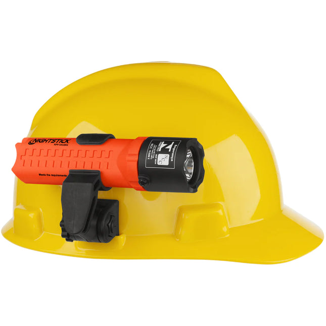 [ZONE 0] IS FLASHLIGHT (3 AA) WITH MULTI-ANGLE MOUNT